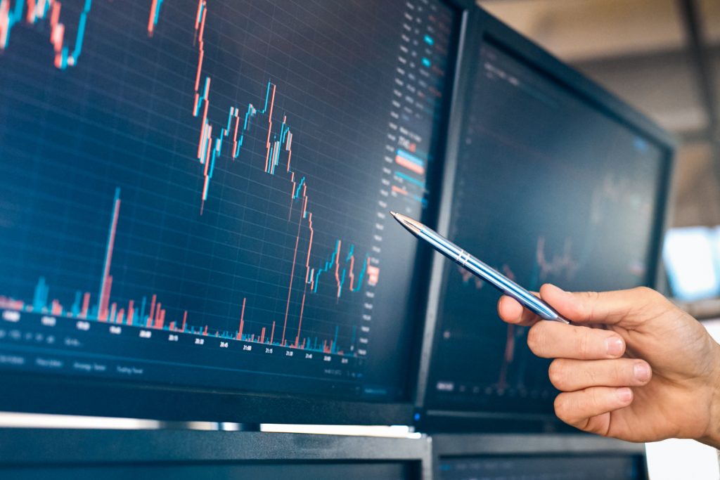 US-Forex-Brokers_How-To-Select-Best-Trading-Platform-For-US-Forex-Traders-1024×683-1 เริ่มต้นเทรด Forex ต้องเตรียมอะไรบ้าง ?